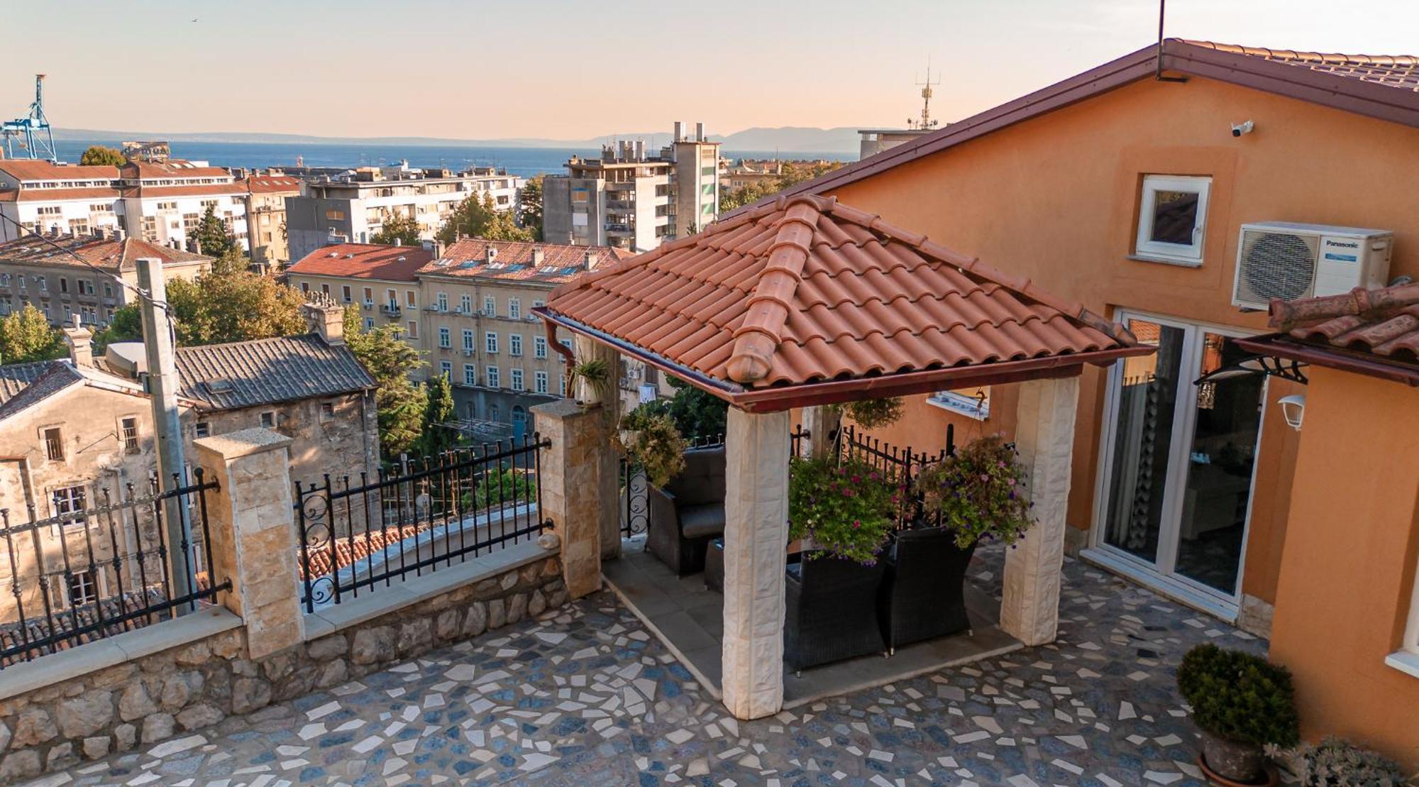 Old Town Kalvarija Apartment Rijeka