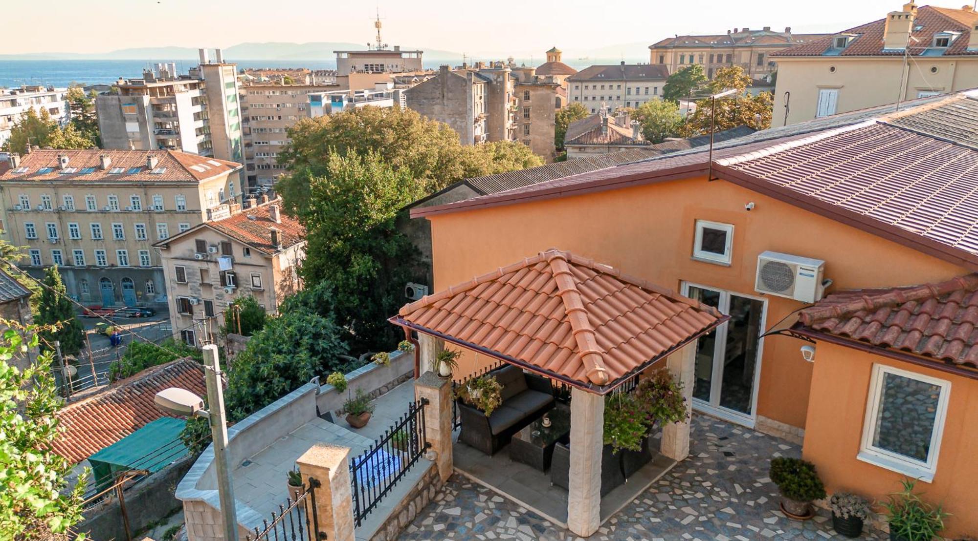 Old Town Kalvarija Rijeka
